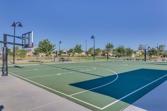 Building Photo - 1106 E Regent Dr