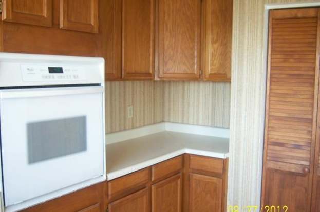 Building Photo - 10448 Edgewater Dr