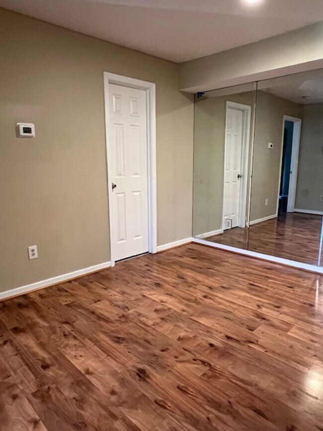 Building Photo - CONDO WITH LOFT IN GAITHERSBURG