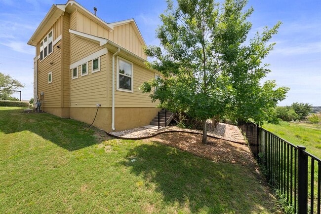 Building Photo - 1738 Rowdy Loop