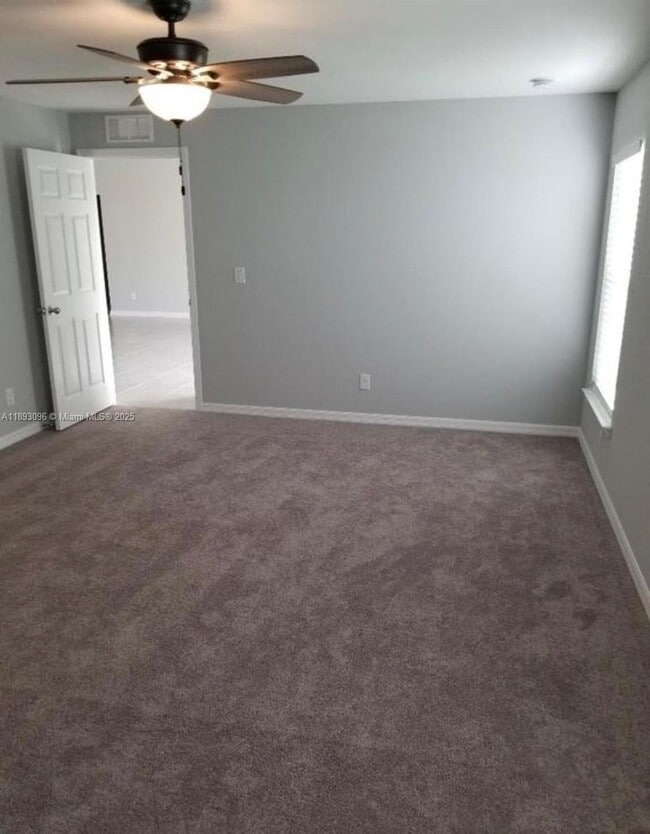 Building Photo - 414 NW 23rd Terrace