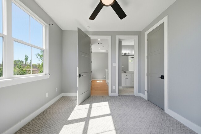 Building Photo - 1412 Weiss St