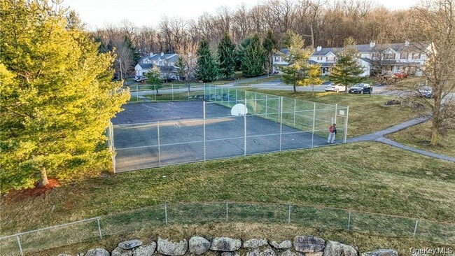 Building Photo - 50 Lois Ln