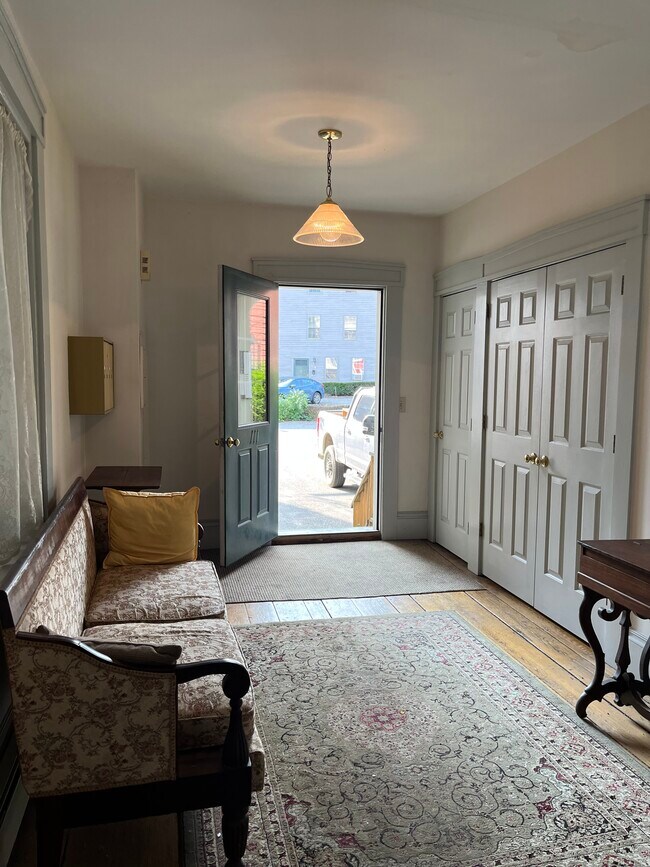 Building Photo - 111 Water St