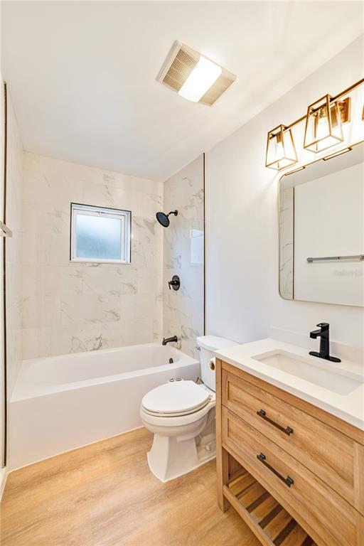 Building Photo - 4413 W Rogers Ave