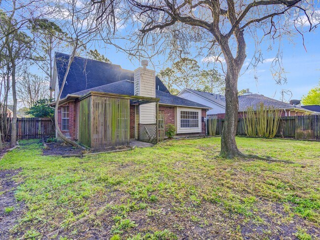 Building Photo - 14406 Fair Knoll Way