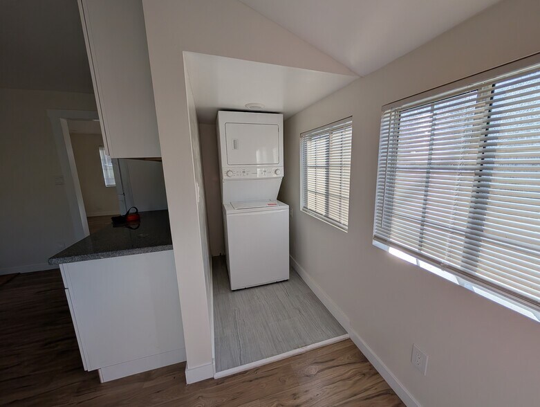 laundry nook - 1849 E Poinsettia St