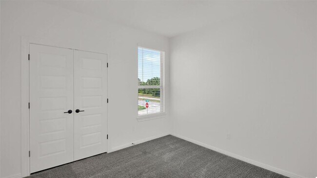 Building Photo - 2725 Woodall Dr