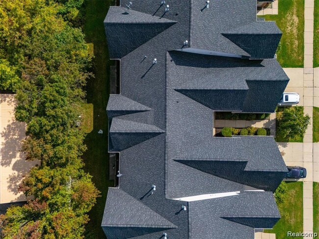 Building Photo - 17157 Higdon Dr