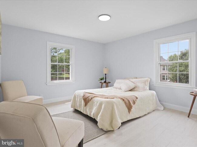 Building Photo - 3416 Sunny View Dr
