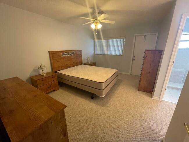 Building Photo - 829 Timberview Dr