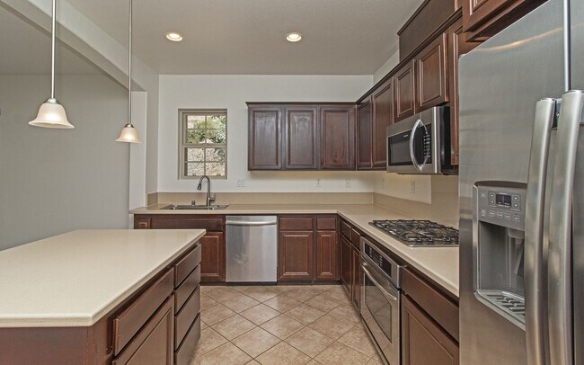 Building Photo - 2110 Silverado St