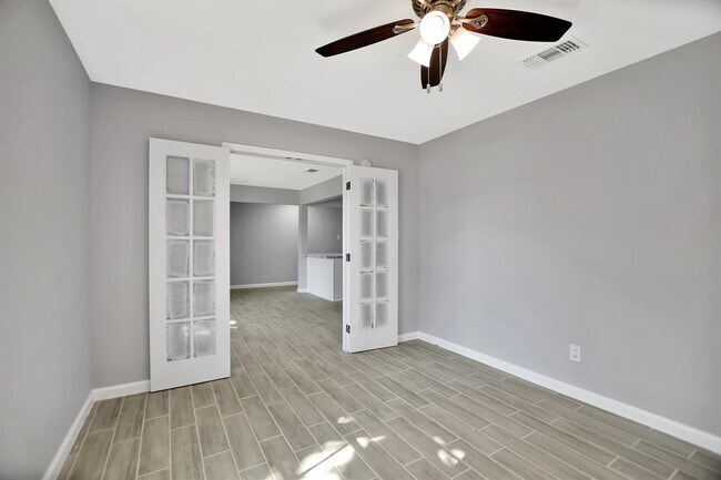 Building Photo - 1505 New Orleans St