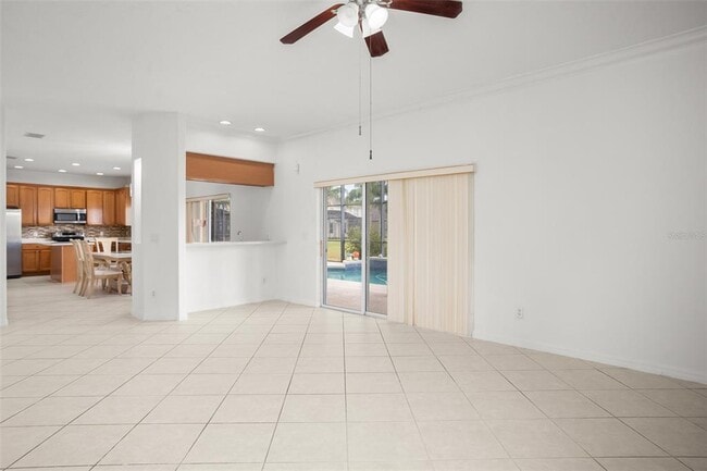 Building Photo - 9727 Mountain Lake Dr