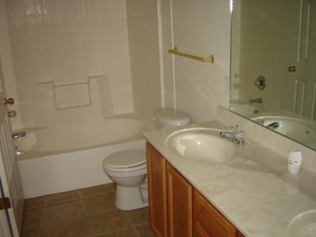 Building Photo - 326 N 10th St