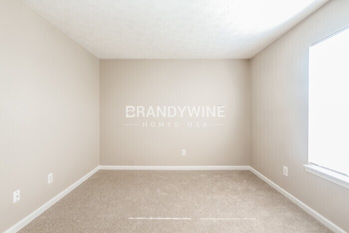 Building Photo - 2733 Dawnlake Dr