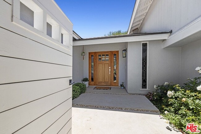 Building Photo - 4551 Wolsey Ct