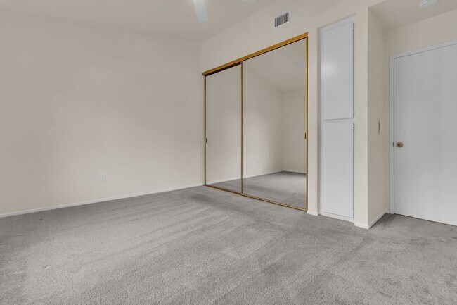 Building Photo - 26316 Los Viveros