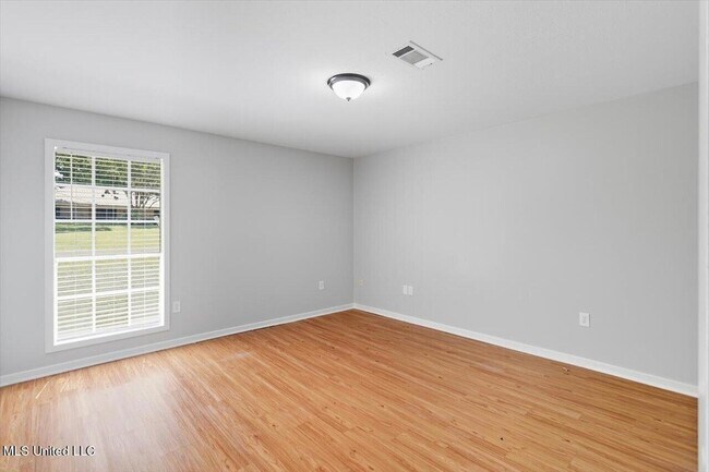 Building Photo - 23 Fox Glen Cir