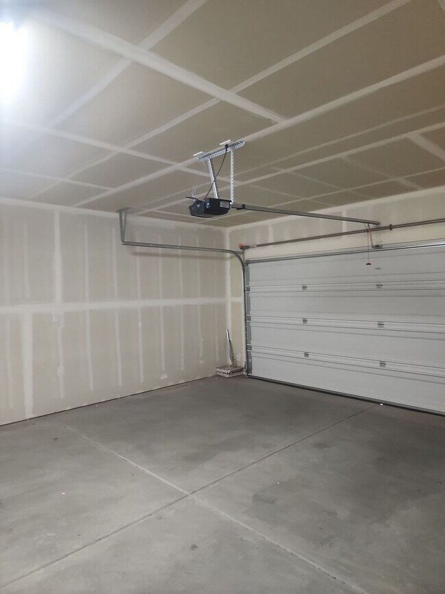 Building Photo - Your new home is here! Enjoy the charm of ...