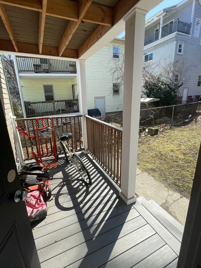 Building Photo - 23 Rockledge St