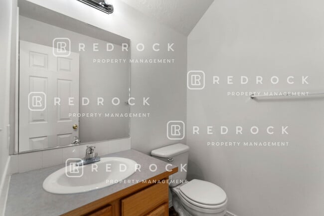 Building Photo - 4844 N Orchid Ln