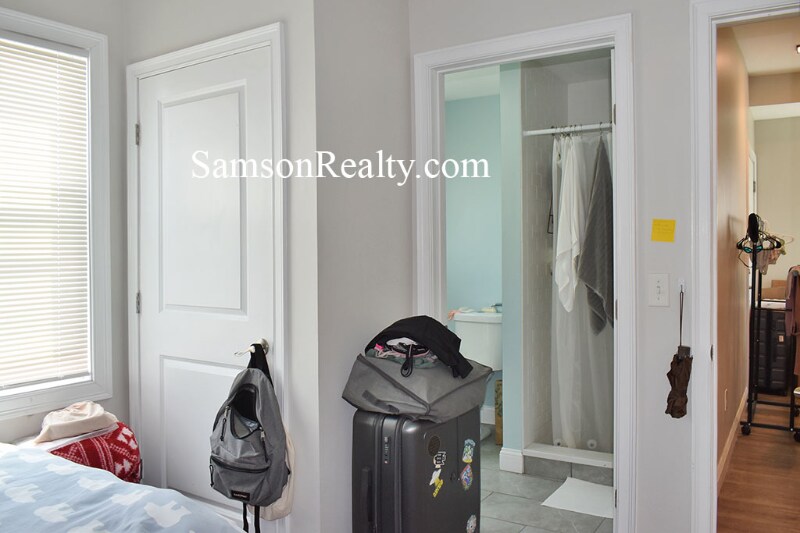 Building Photo - 14 Trenton St