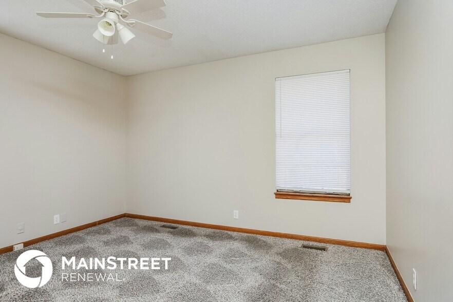 Building Photo - 206 NW 102 St