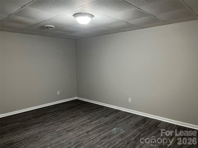 Building Photo - 451 Montgomery Ave