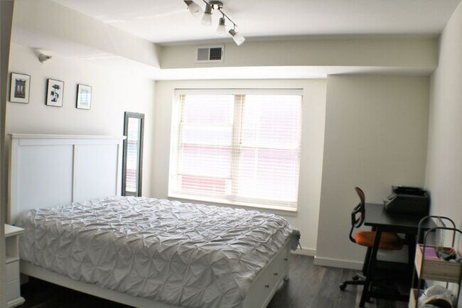 Building Photo - $2,100 | 2 Bedroom, 2 Bathroom Semi-Furnished Condo | No Pets | Available for August 1st, 2026 Mo...