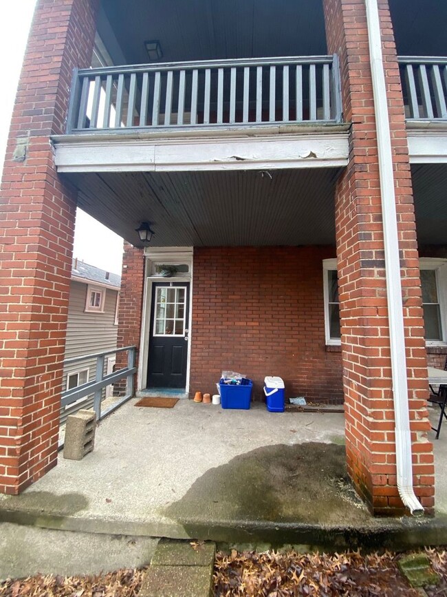 Building Photo - 275 Lelia St