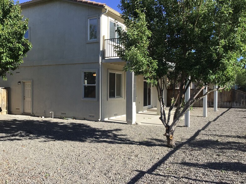 Building Photo - 2712 Ineisa Ct