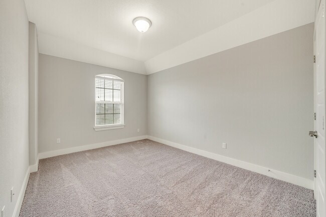 Building Photo - 8325 Paola St