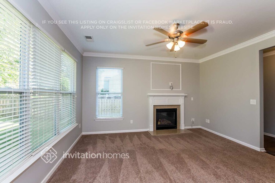Building Photo - 13319 Pierre Reverdy Dr