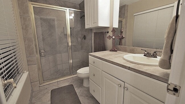 Building Photo - 310 Gentilly Dr