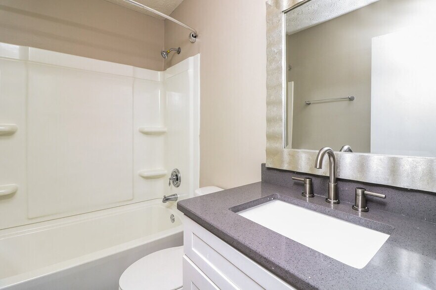 Building Photo - 2959 Sugarcreek Ln