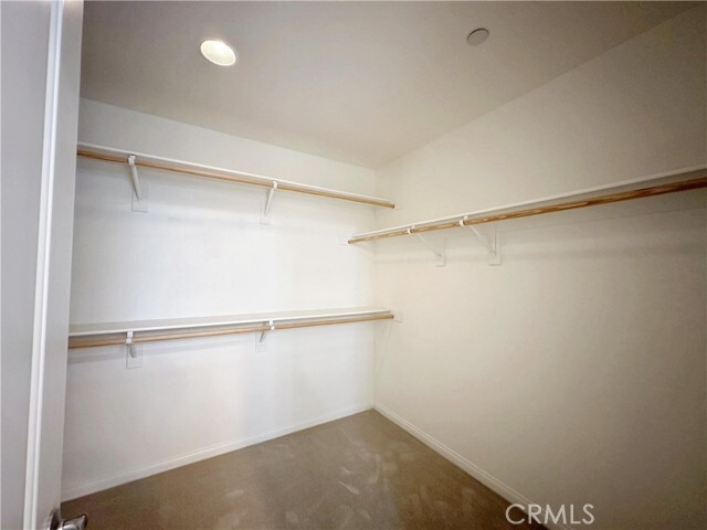 Building Photo - 681 Huron Pl