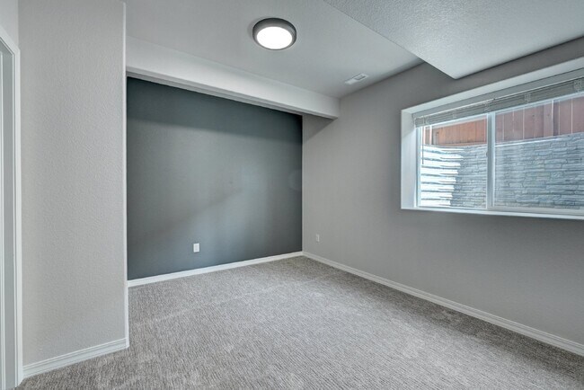 Building Photo - $3,100 - 4-Bed, 3-Bath Home in Co Springs ...