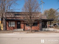 Building Photo - A Statement of Style & Sophistication! Don...