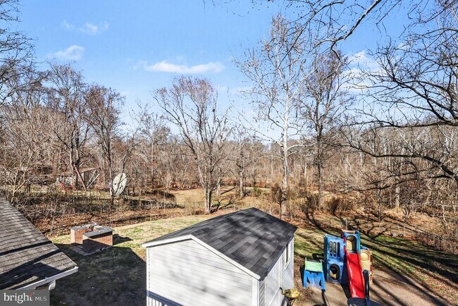 Building Photo - 7409 Lake Dr