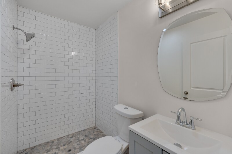 Building Photo - 1911 Capps St