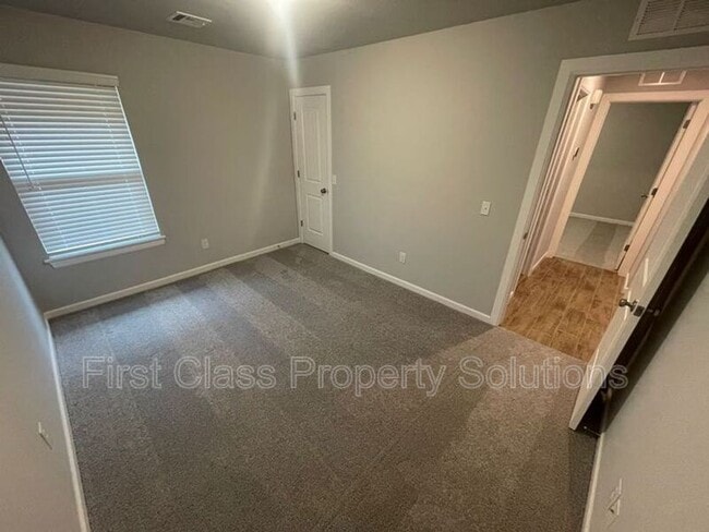 Building Photo - 19917 Forsythe Dr