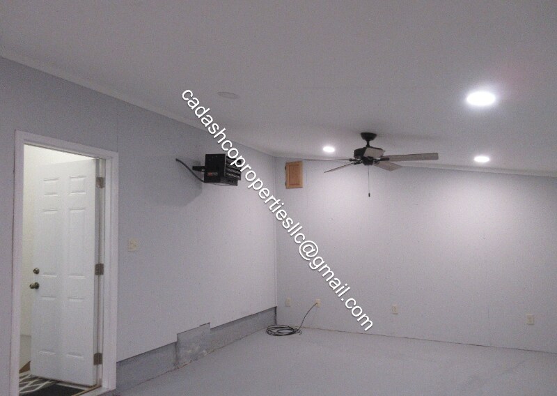 Building Photo - 203 W Wayne St