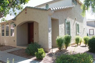 Building Photo - 2 Master Bedrooms in Crismon Creek Village