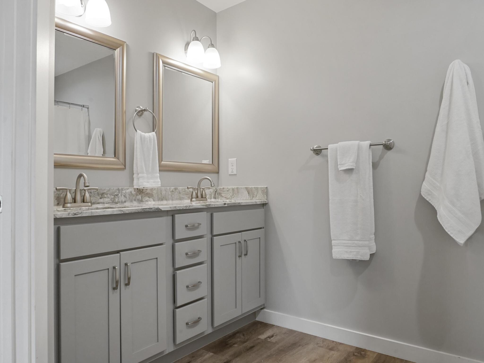 Primary bath with dual vanities - 105 Bobby Ridge Dr