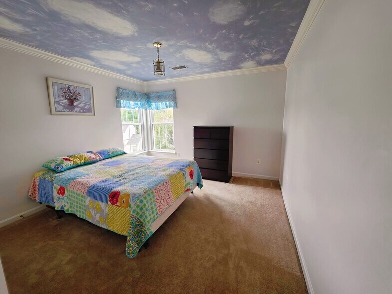 Building Photo - 17204 Sumac Ct