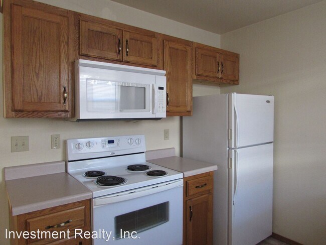 Building Photo - 20333 Skyview Dr