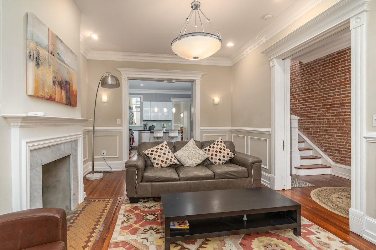 4 bedroom/3 bathroom, living room - 403 P St NW