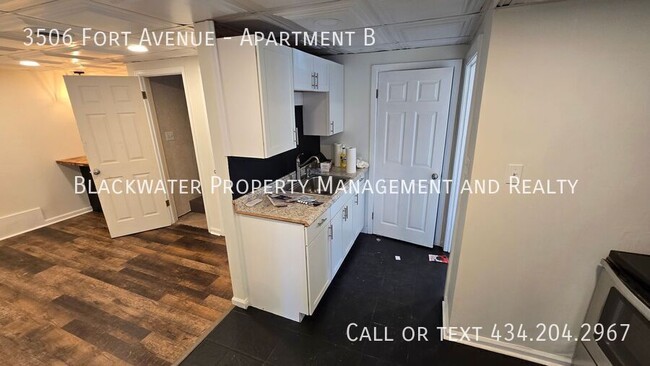 Building Photo - 2 Bedroom Apartment off Fort Avenue!