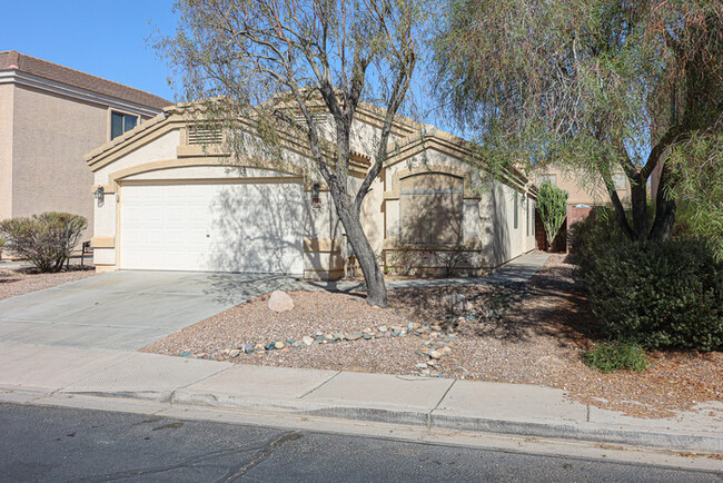 Building Photo - 4Bed/2Bath House at Watson Rd/Yuma Rd! $39...